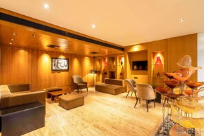 Lobby - Svelte Delhi, a member of Radisson Individuals (New Delhi)