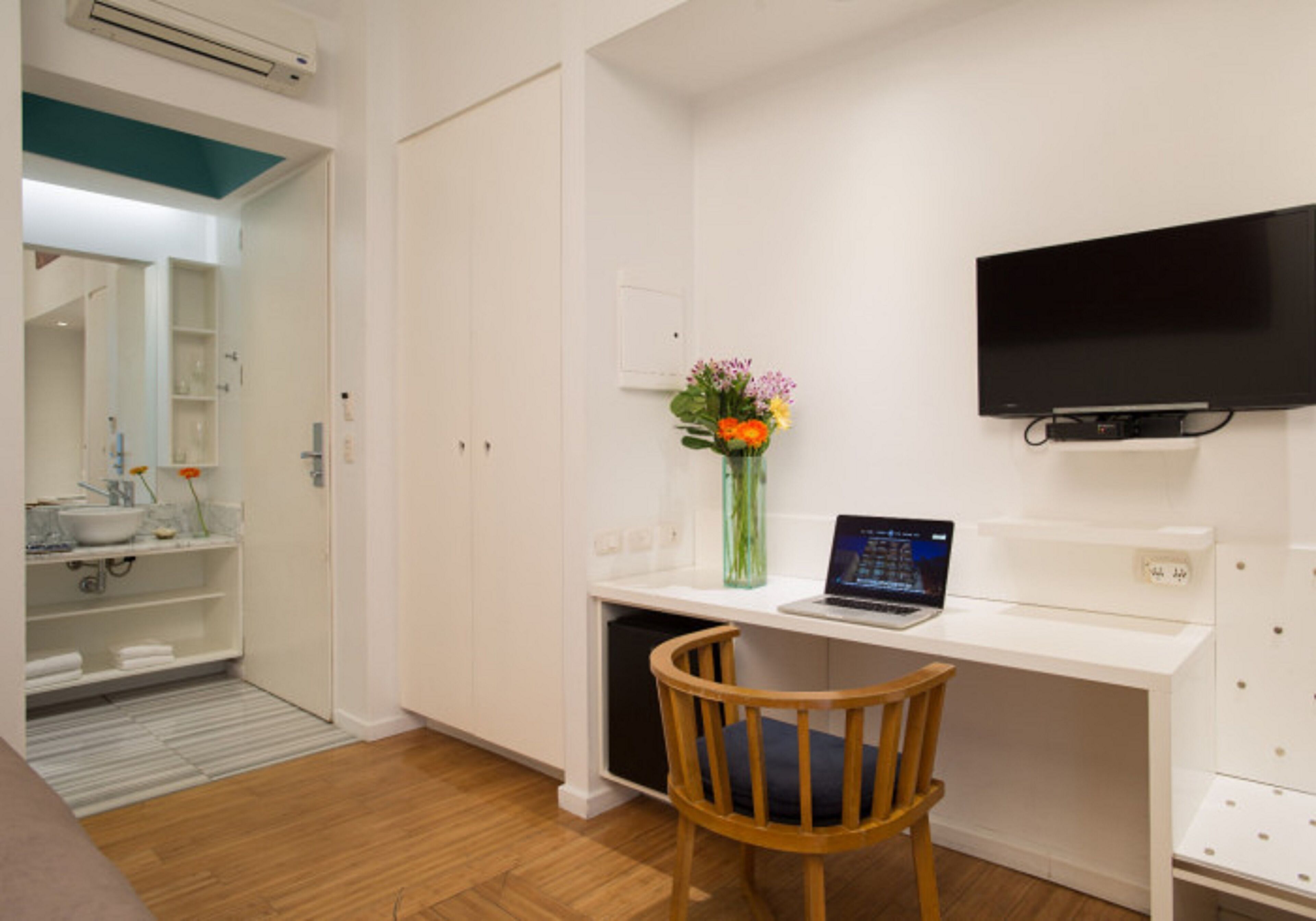 standard room (6) | 1 bedroom, individually decorated, individually furnished