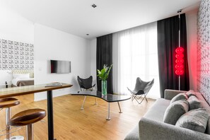 特色装修、特色家居、遮光窗帘、免费 WiFi