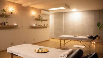 Couples treatment room(s), Turkish bath/hammam, body scrubs, facials