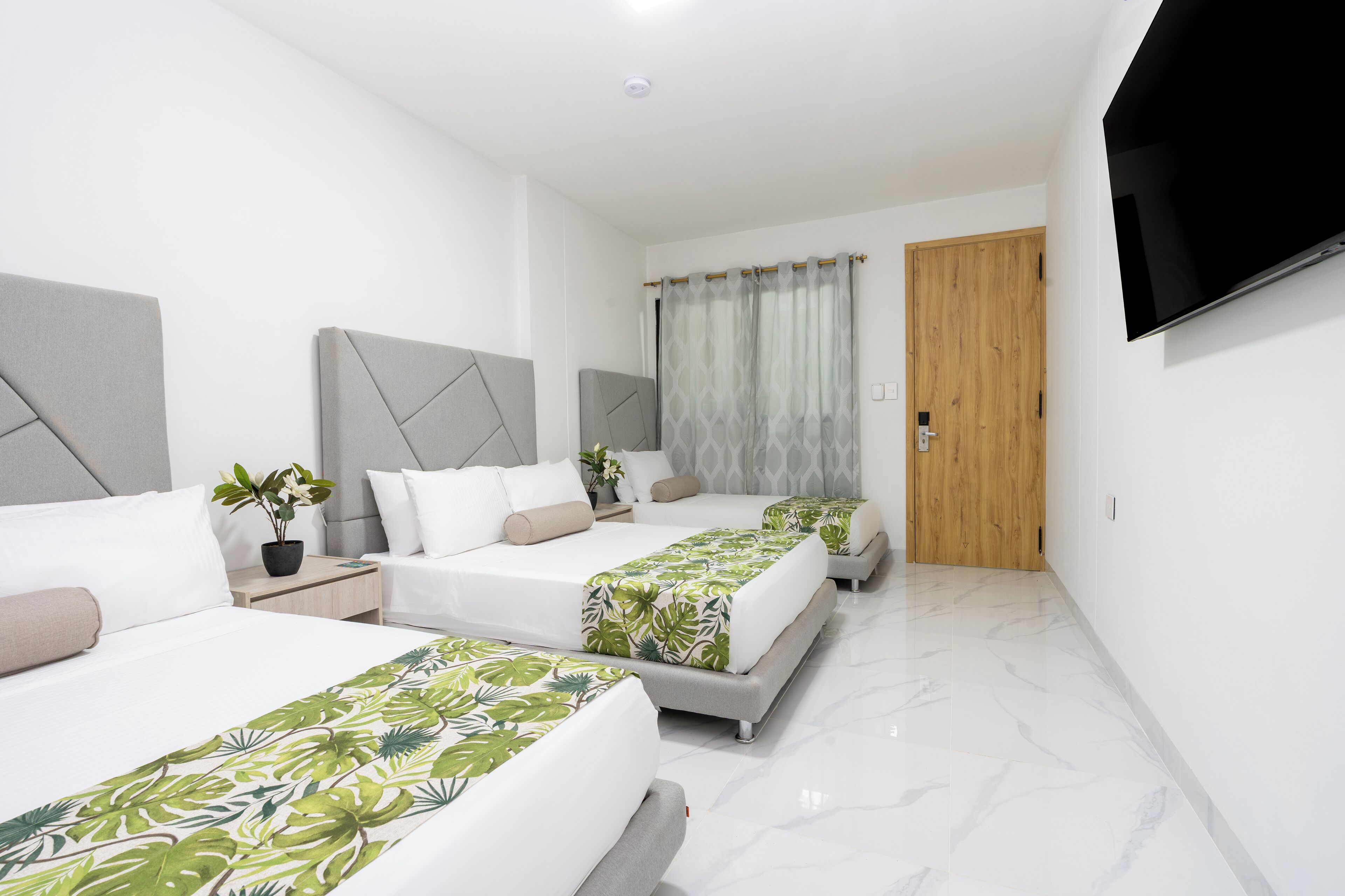 ห้องแฟมิลี่ | เครื่องนอนระดับพรีเมียม, ผ้านวมขนเป็ด, เตียง Select Comfort, มินิบาร์