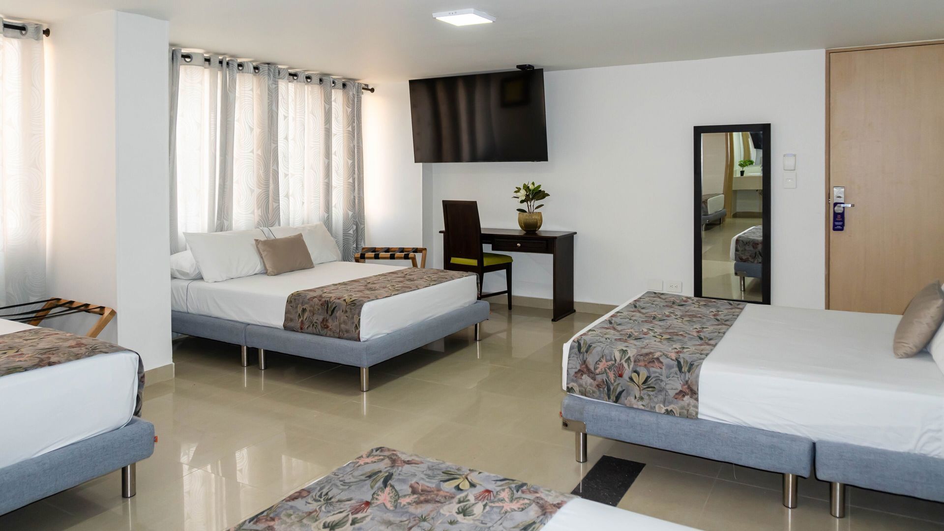 Peralatan tempat tidur premium, gebar bulu kapas, katil Select Comfort 