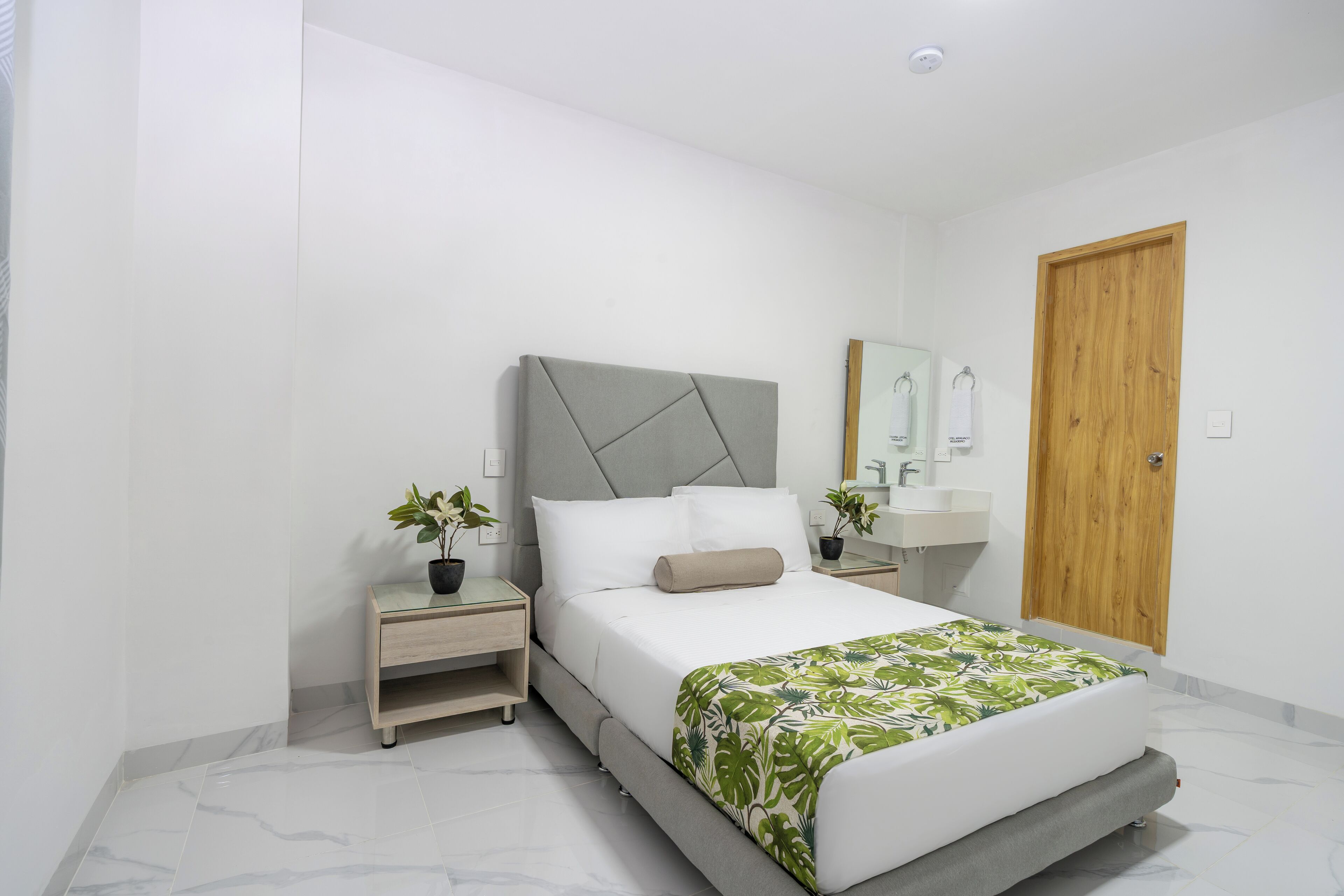Standard Double Room | Premium bedding, down comforters, Select Comfort beds, minibar