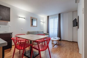 Apartment | Living area - Residhotel Mulhouse Centre (Mulhouse)