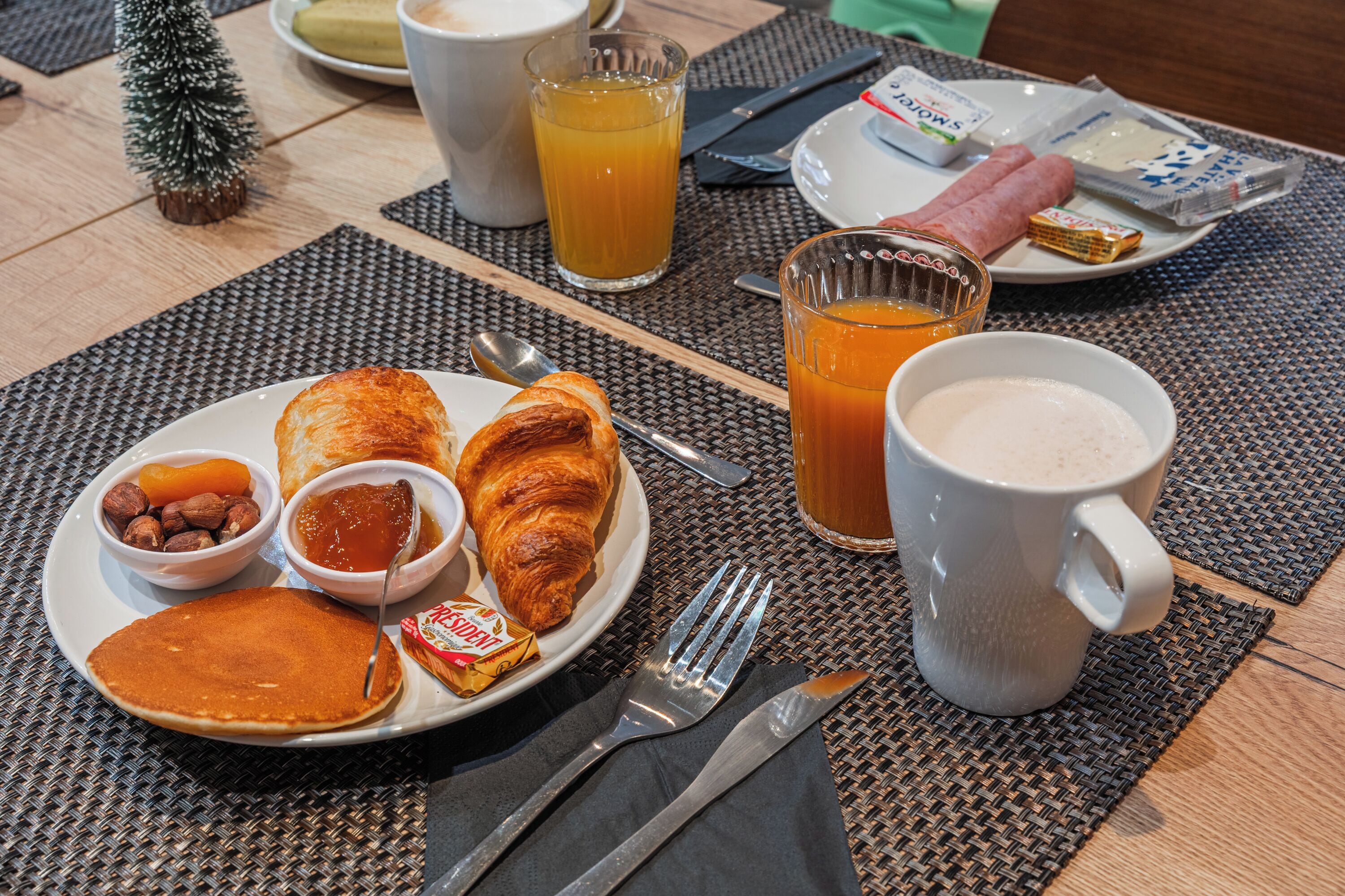 Sarapan prasmanan