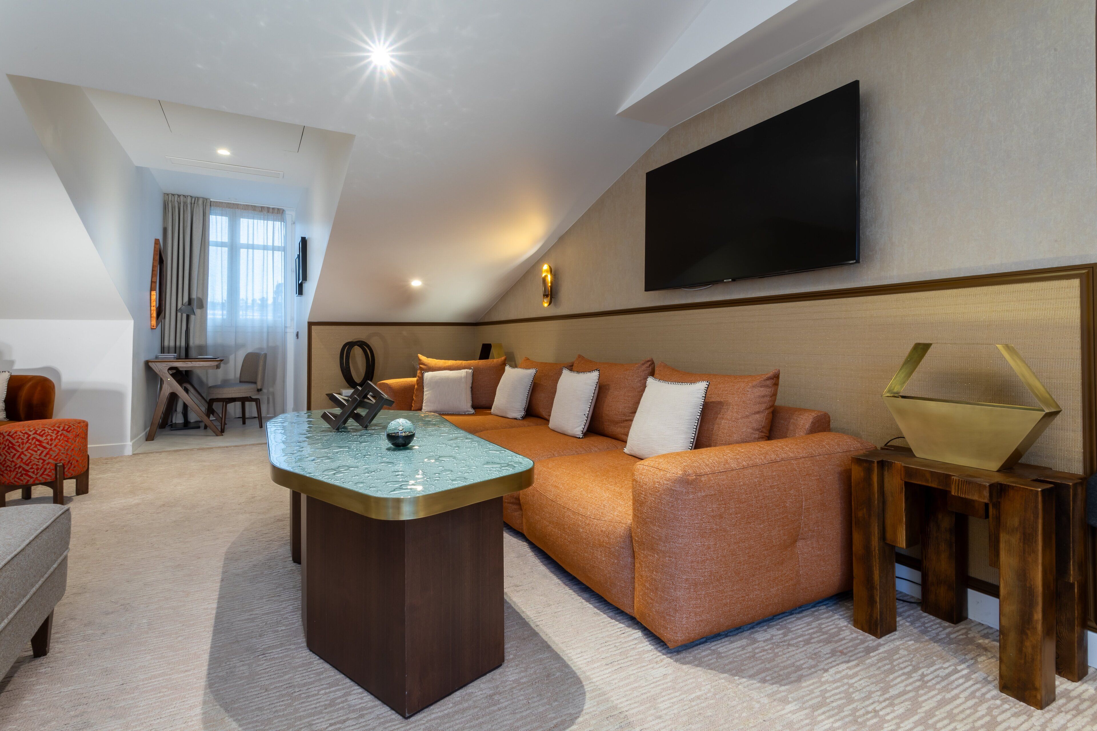 suite, 1 king bed (prestige) | 1 bedroom, egyptian cotton sheets, premium bedding, minibar