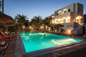 View from property - Petra Nera (Santorini)
