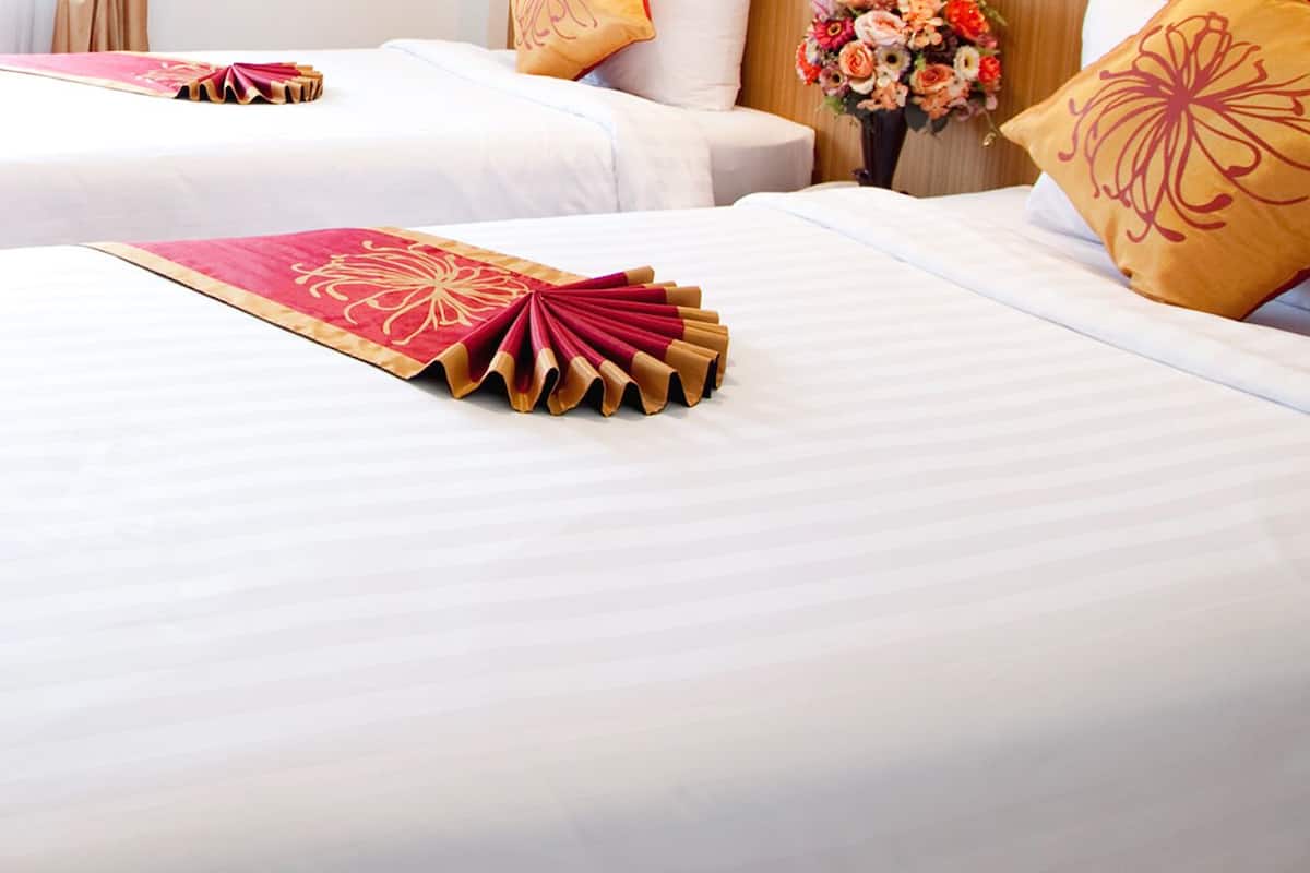 In-room safe, blackout curtains, free WiFi, bed sheets