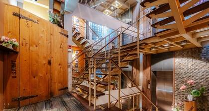 Collection O Diamond House Khaosan