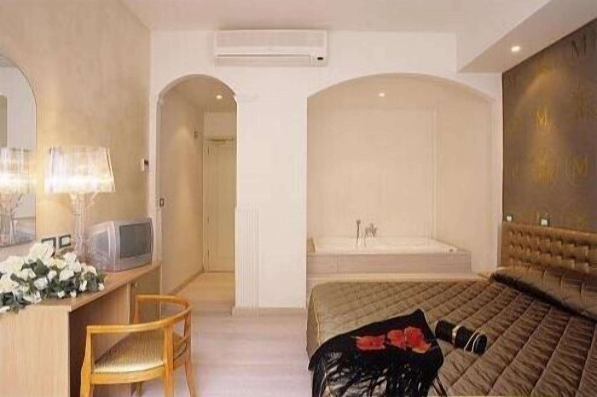 Hypo-allergenic bedding available, minibar, in-room safe, desk