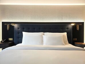 Minibar, két bảo mật tại phòng, bàn, giường gấp/giường phụ (phụ phí) 