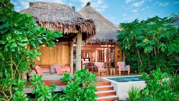 Deluxe Beachfront Bure