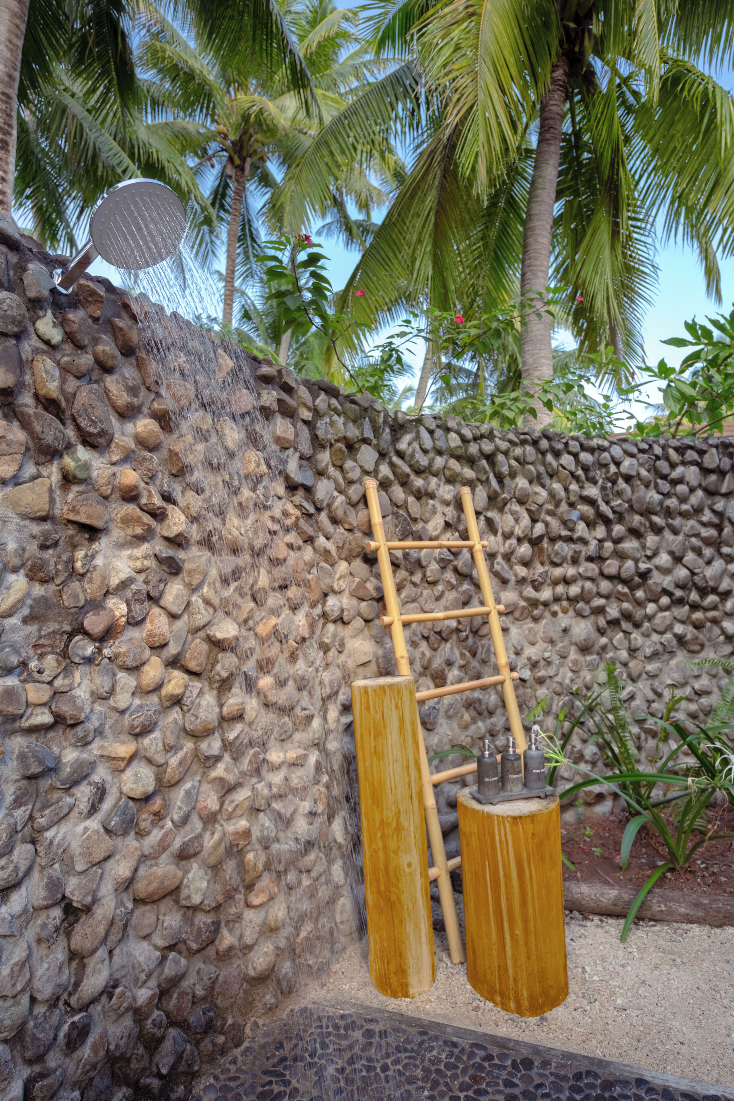 Free toiletries, hair dryer, bathrobes, slippers