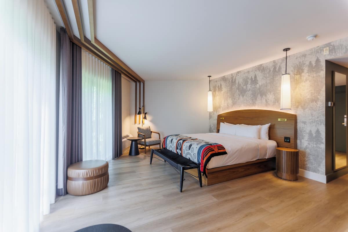 Superior-Zimmer, 1 King-Bett | Hochwertige Bettwaren, Daunenbettdecken, Schreibtisch