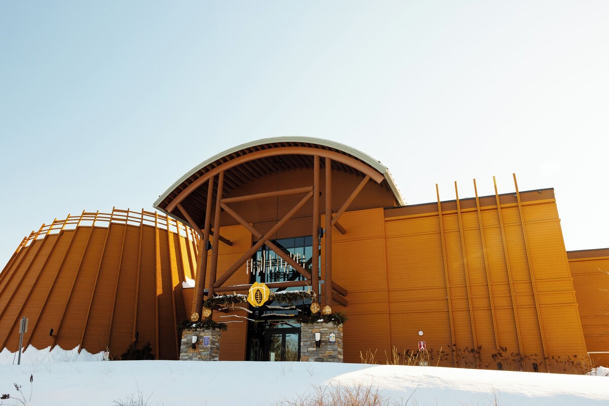 Thiết kế khách sạn Hôtel-Musée Premières Nations