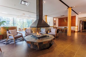 Reception - Hôtel-Musée Premières Nations (Wendake)