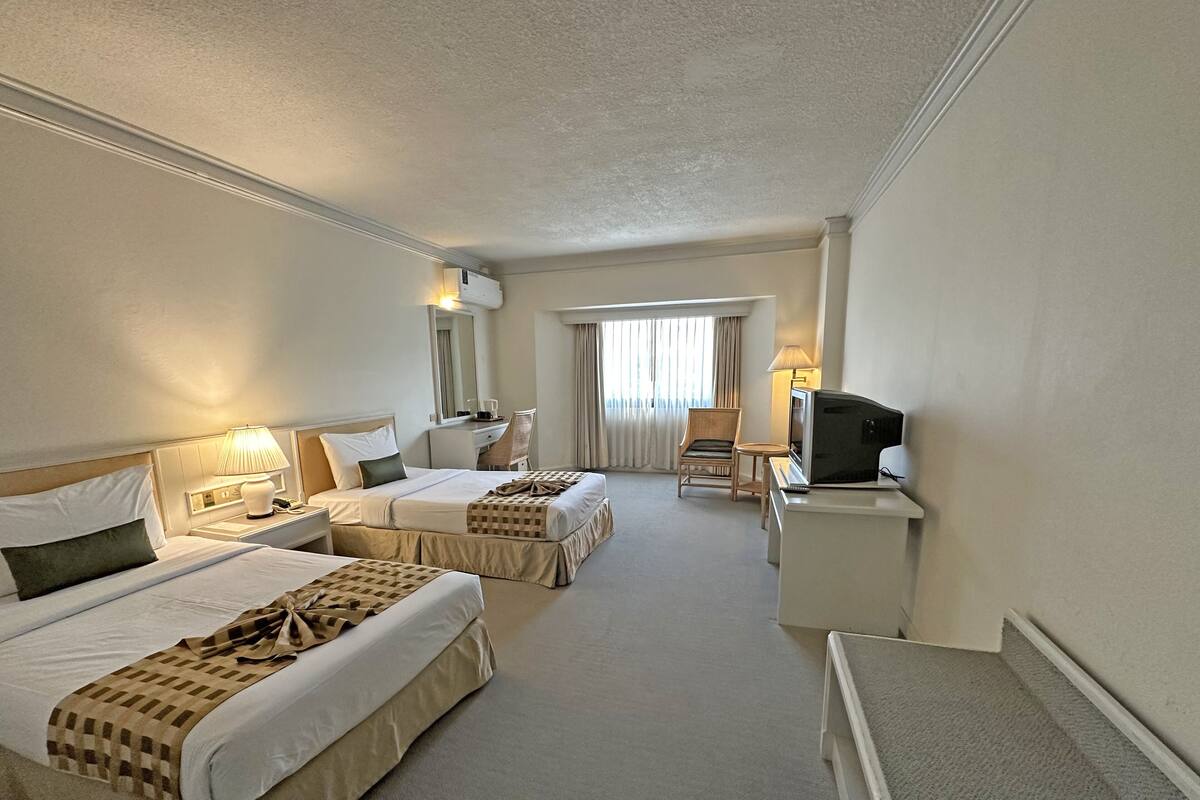 Minibar, in-room safe, desk, blackout curtains