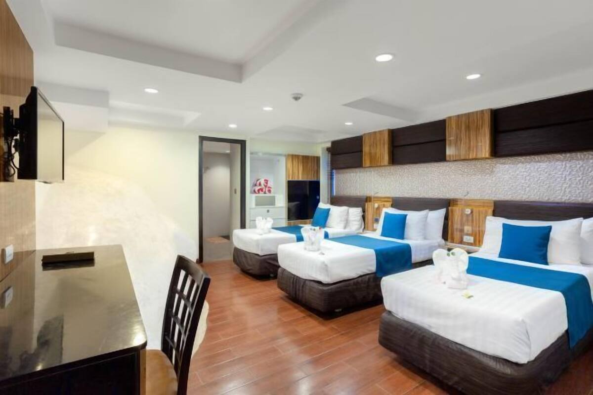 Premium bedding, minibar, in-room safe, soundproofing