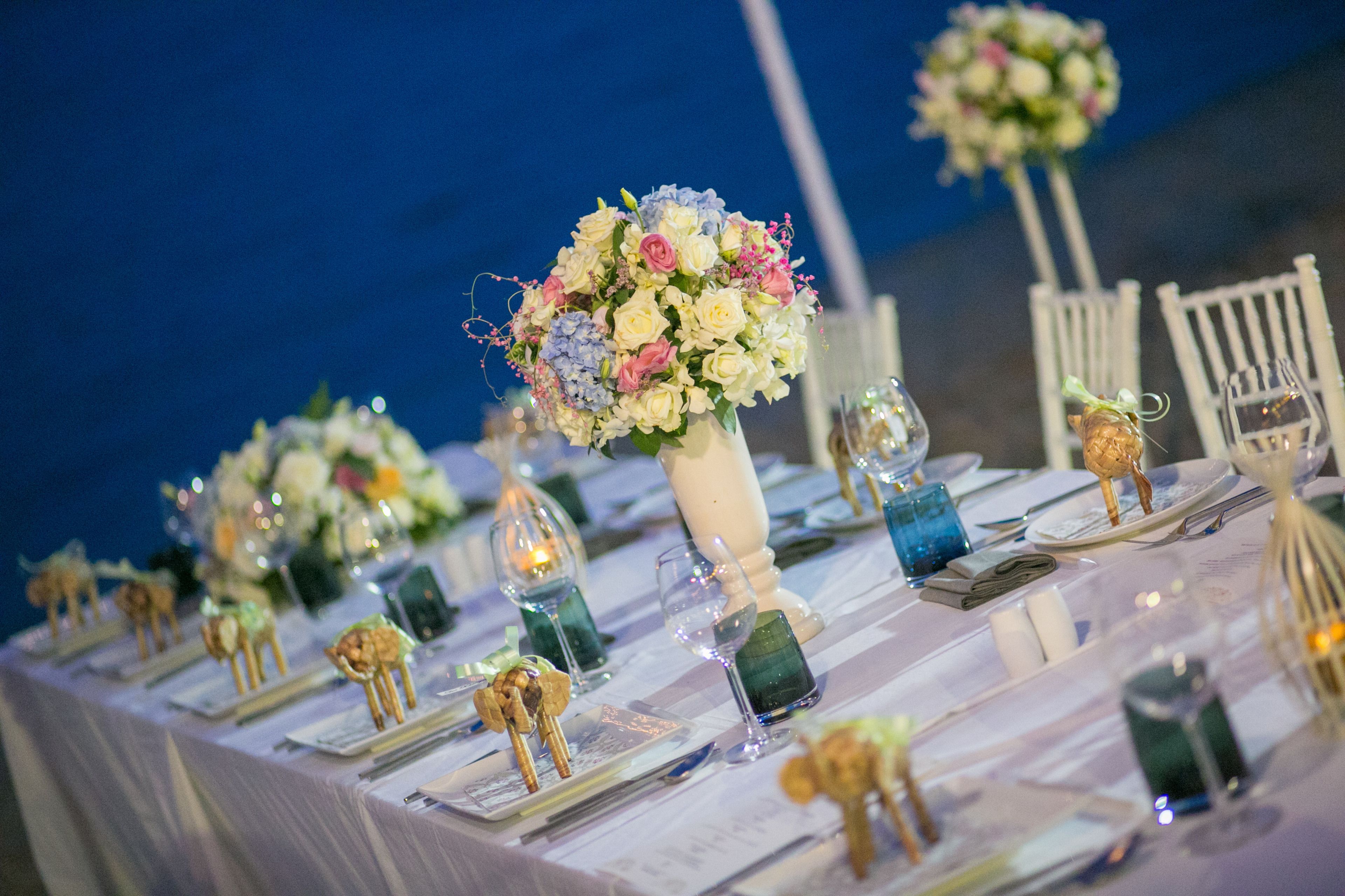 breakfast, lunch, dinner served; international cuisine, beach views