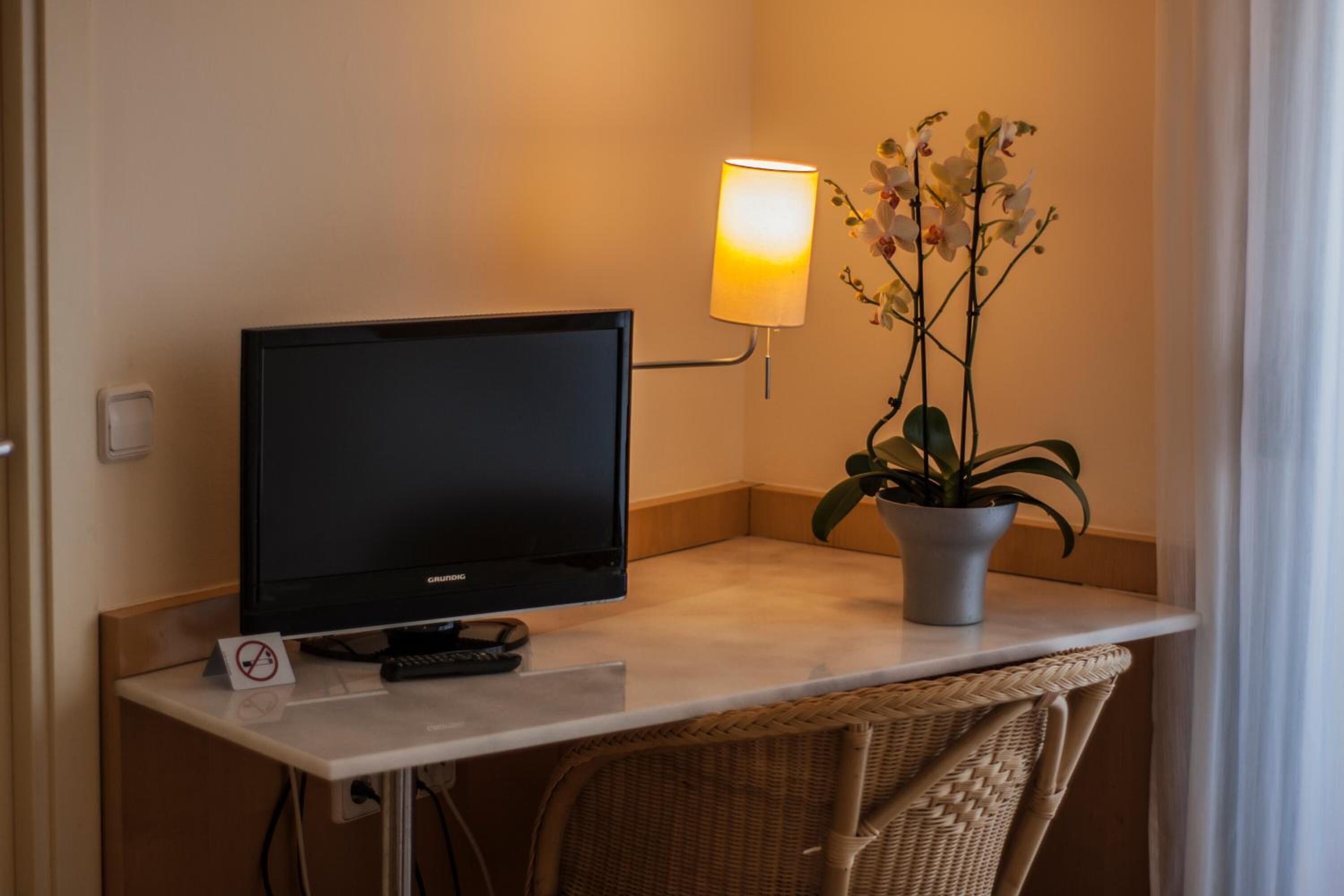 in-room safe, free cots/infant beds, bed sheets