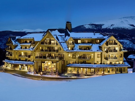 Exterior. Crystal Peak Lodge, A Vail Resorts Property