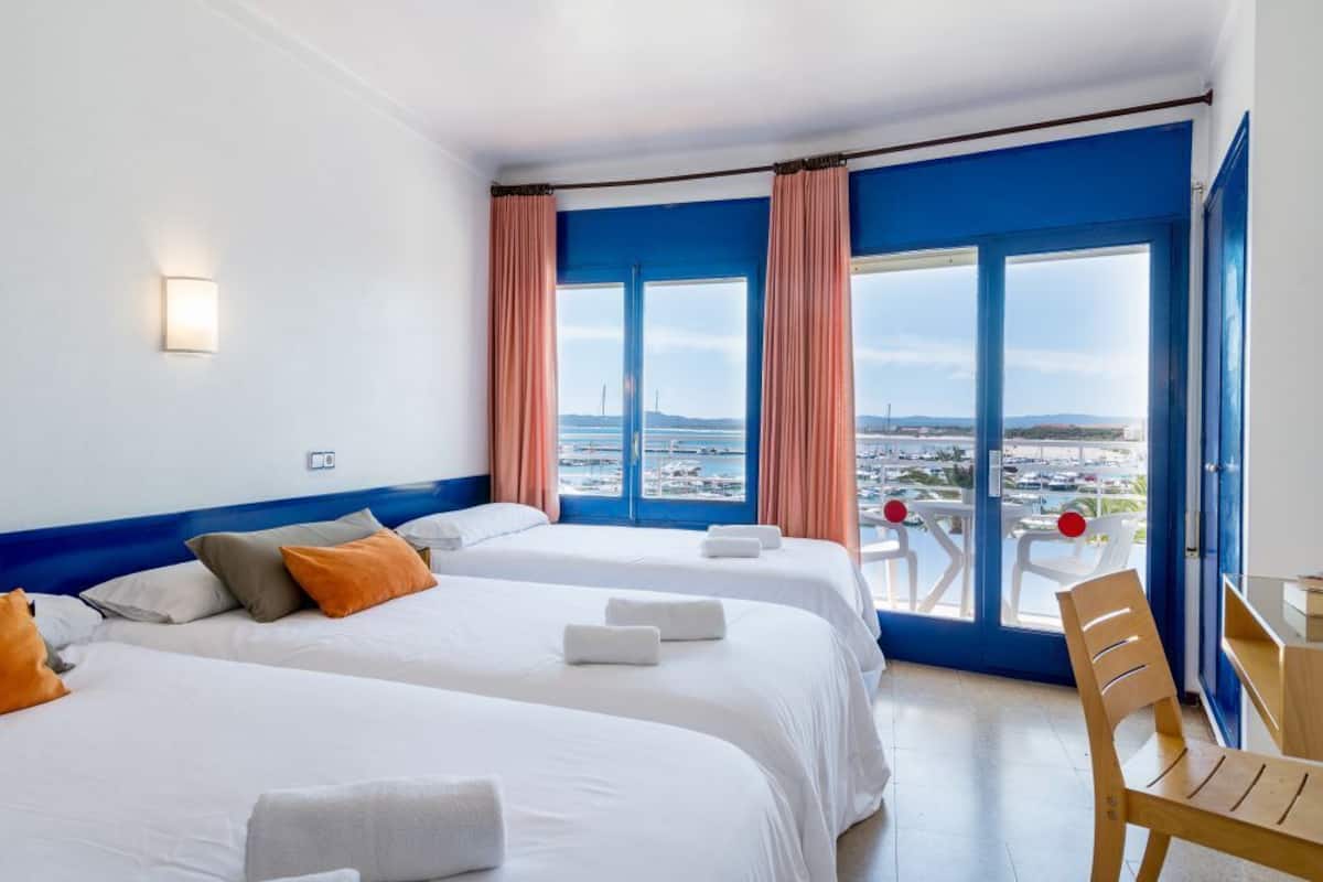 triple room | 1 bedroom, free wifi, bed sheets