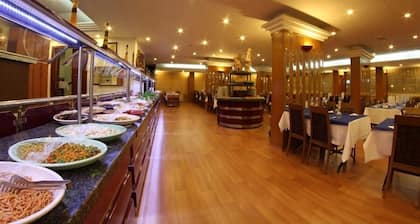Altinoz Hotel