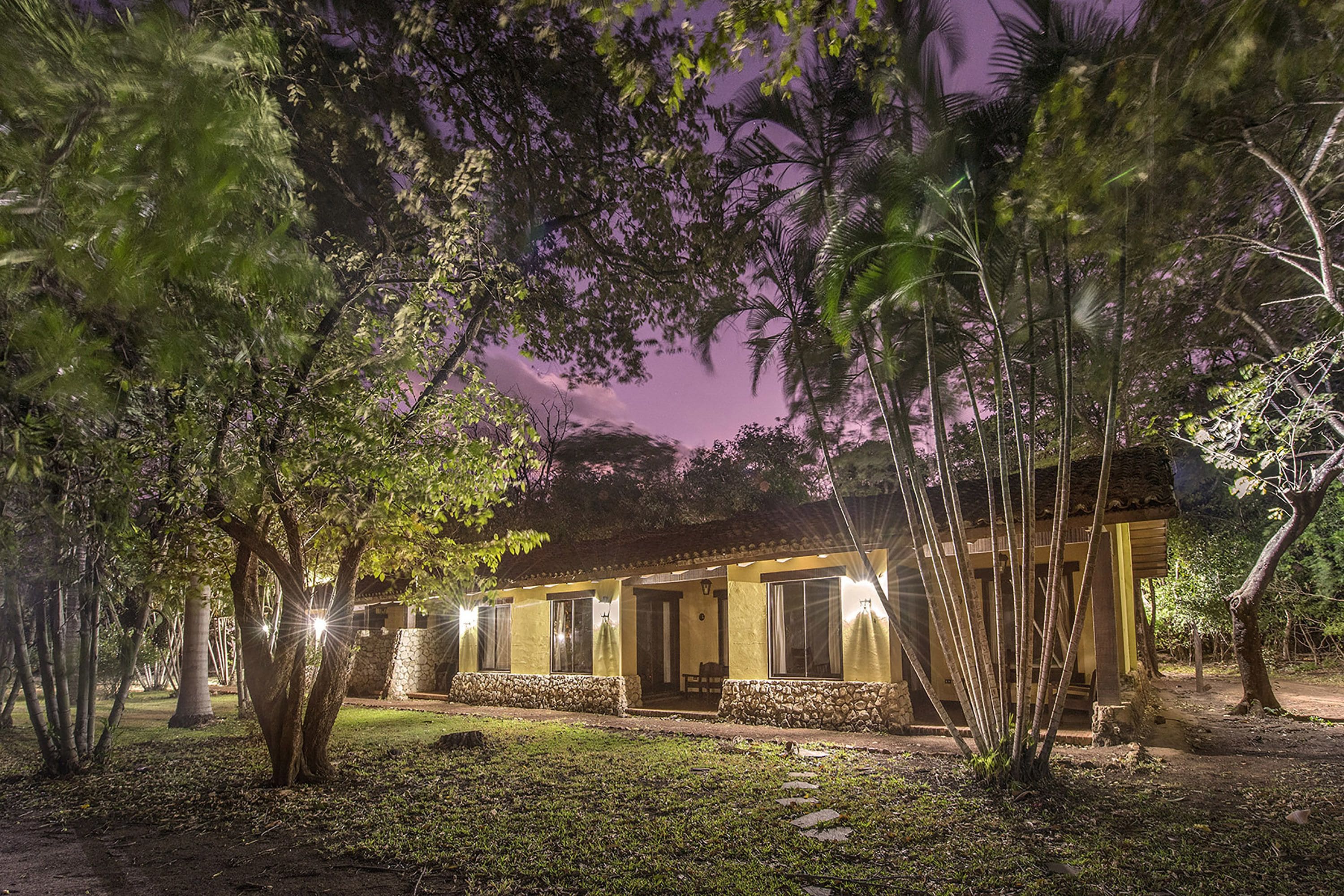 junior suite | 1 bedroom, hypo-allergenic bedding, individually furnished, desk