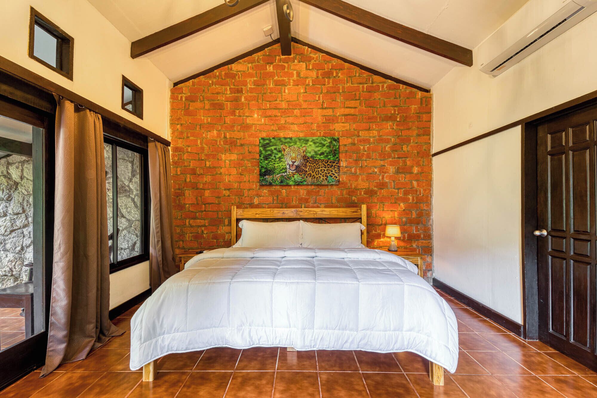 Superior kamer | Hypoallergeen beddengoed, een kluis op de kamer