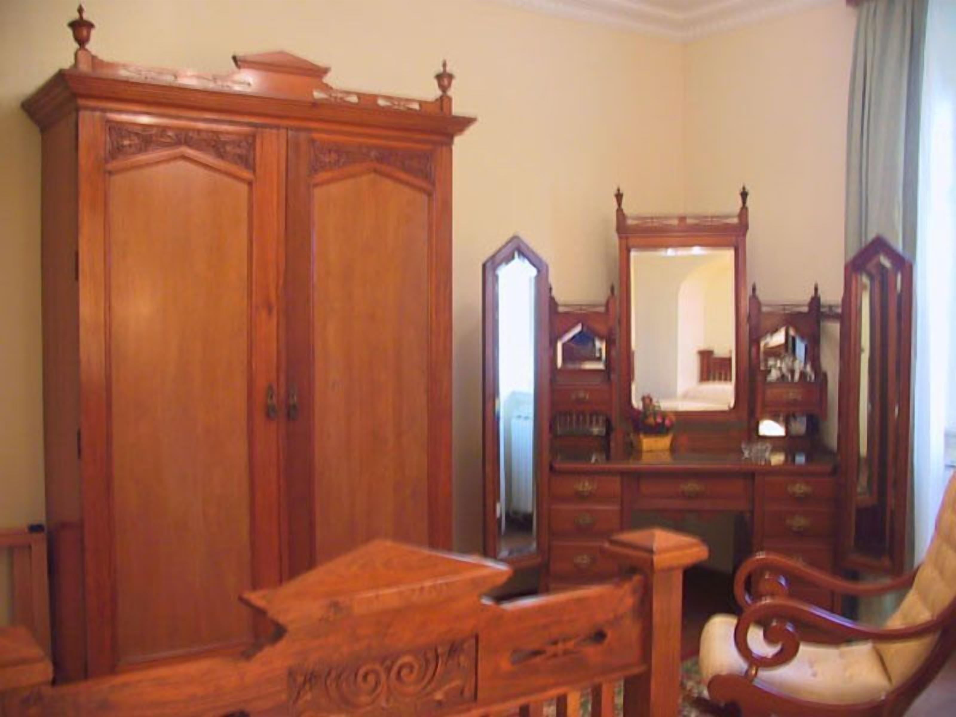 minibar, desk, iron/ironing board, free wifi