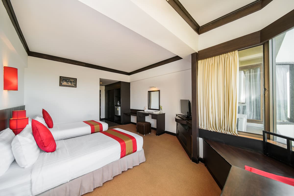 In-room safe, desk, blackout curtains, free WiFi