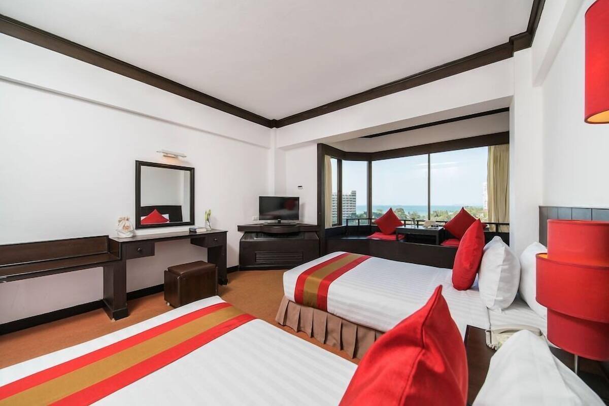 In-room safe, desk, blackout curtains, free WiFi