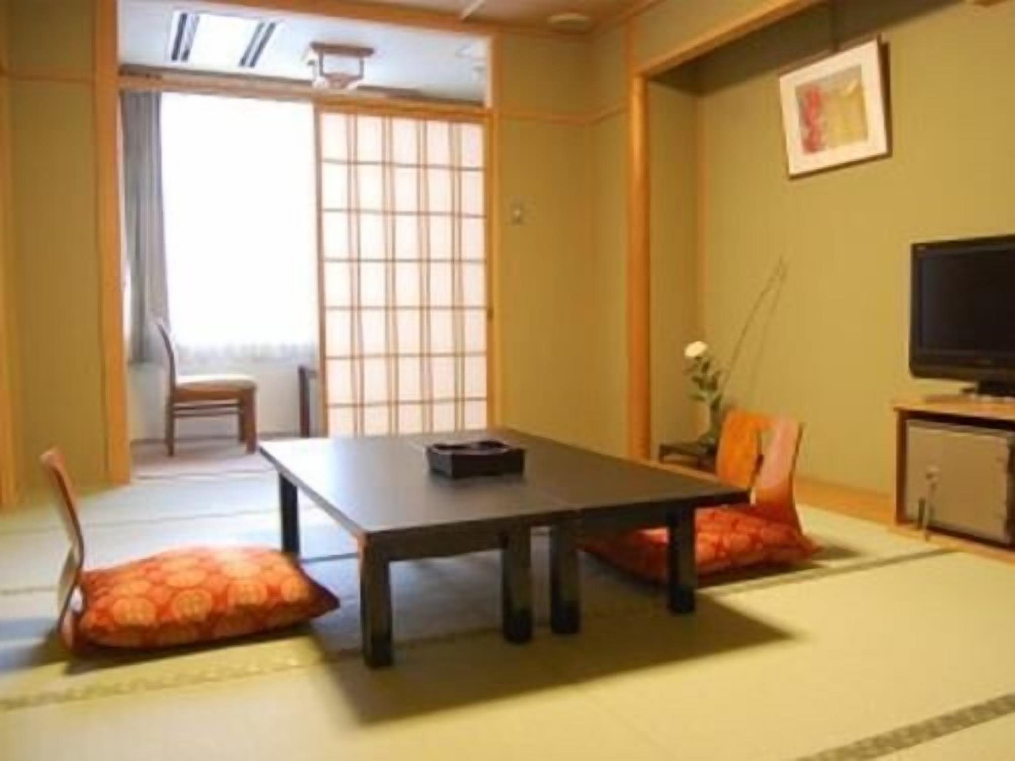 Japanese Tatami Room | In-room safe, blackout drapes, free WiFi
