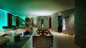 Couples treatment rooms, sauna, hot tub, Turkish bath, body treatments