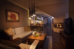 Appartement Deluxe, 2 chambres, sauna (private sauna) | Salle de séjour