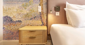 In-room safe, desk, soundproofing, iron/ironing board