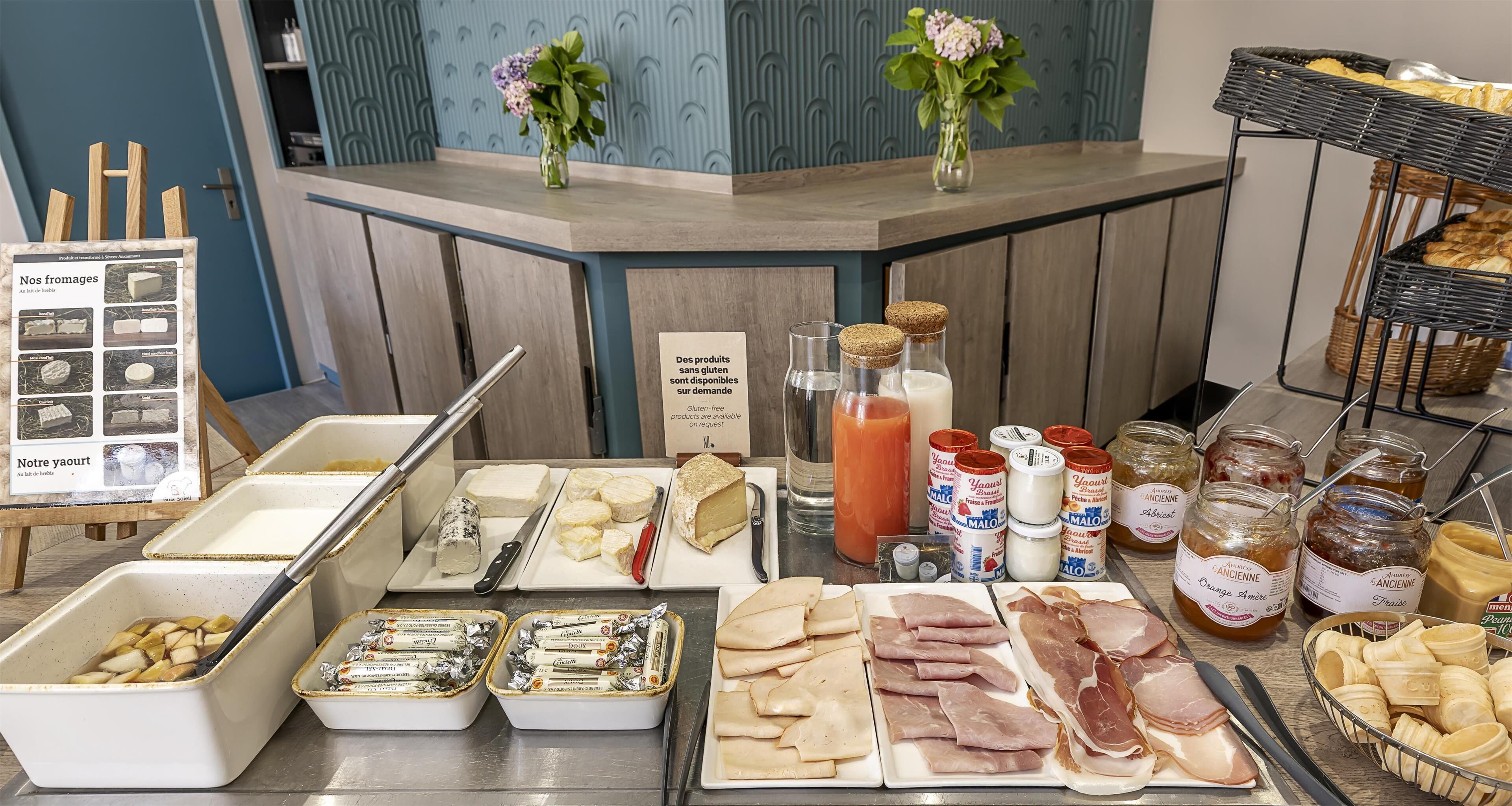 daily buffet breakfast (eur 15 per person)