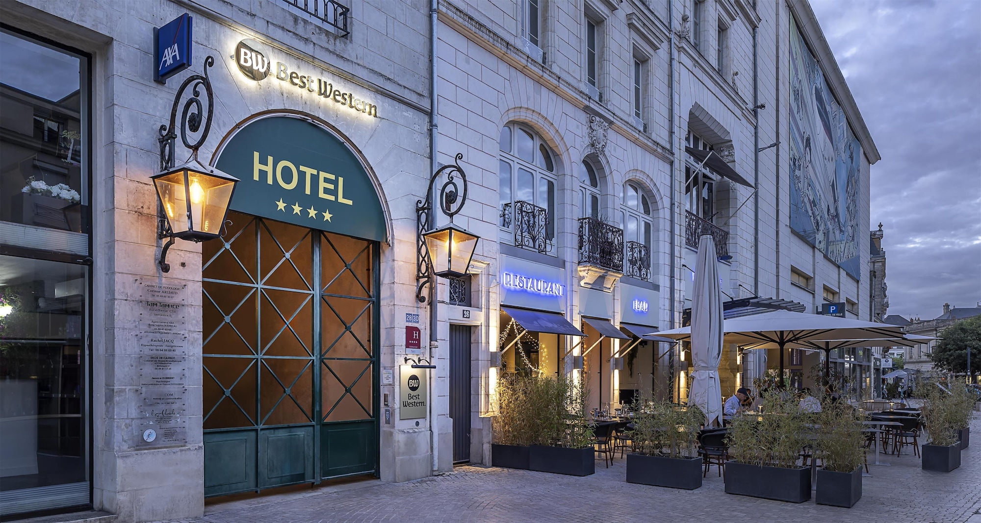 4 Star Hotels