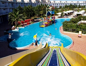 Seasonal outdoor pool - AF Hotel-Aqua Park (Baku)