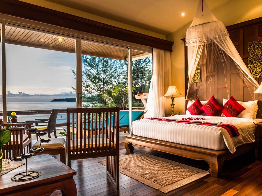 X'Clusive Layalina Suites | 防过敏的被褥、迷你吧、客房内保险箱、办公桌