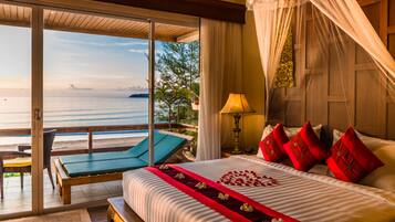 X'Clusive Layalina Suites | Allergitestet sengetøy, minibar, safe på rommet og skrivebord