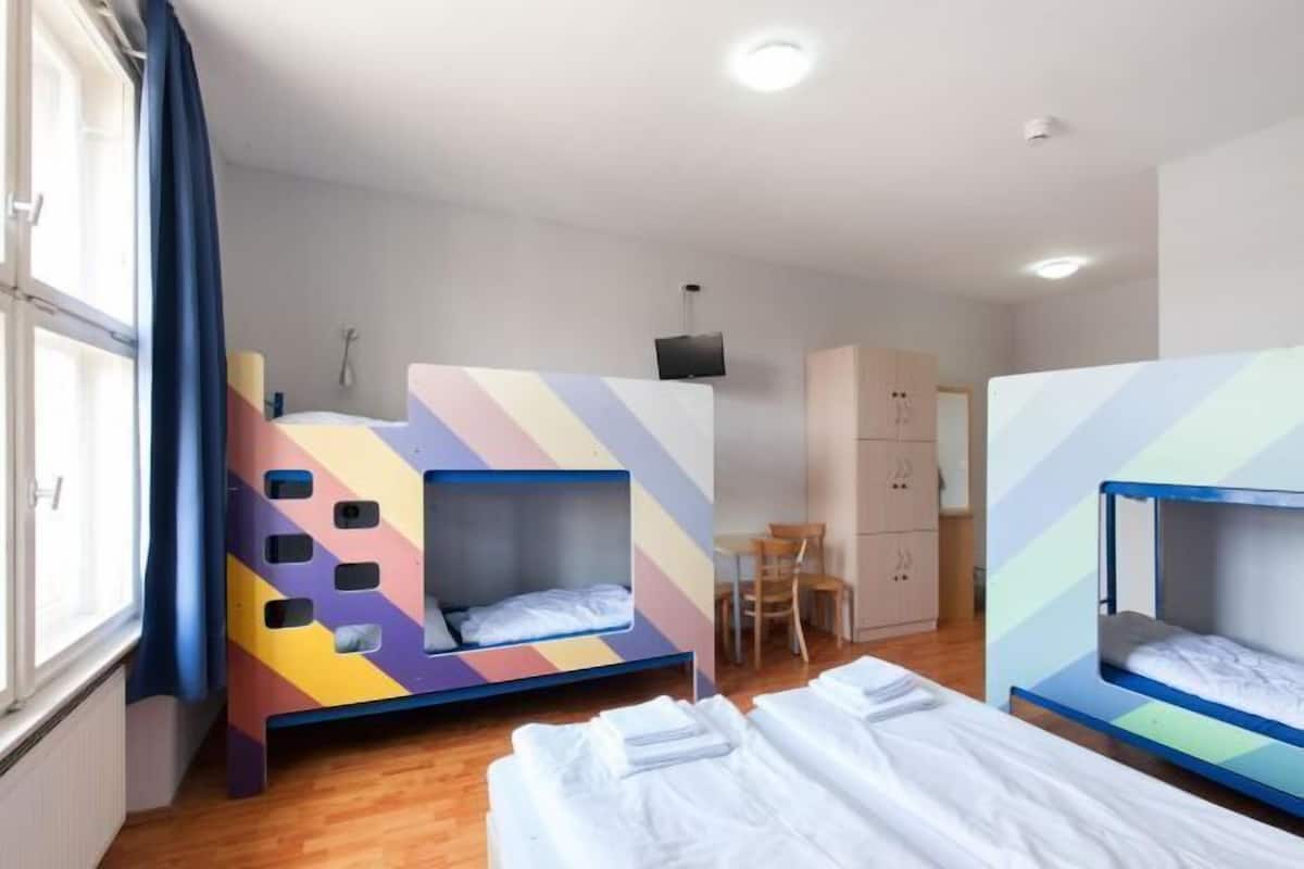 In-room safe, desk, iron/ironing board, free WiFi