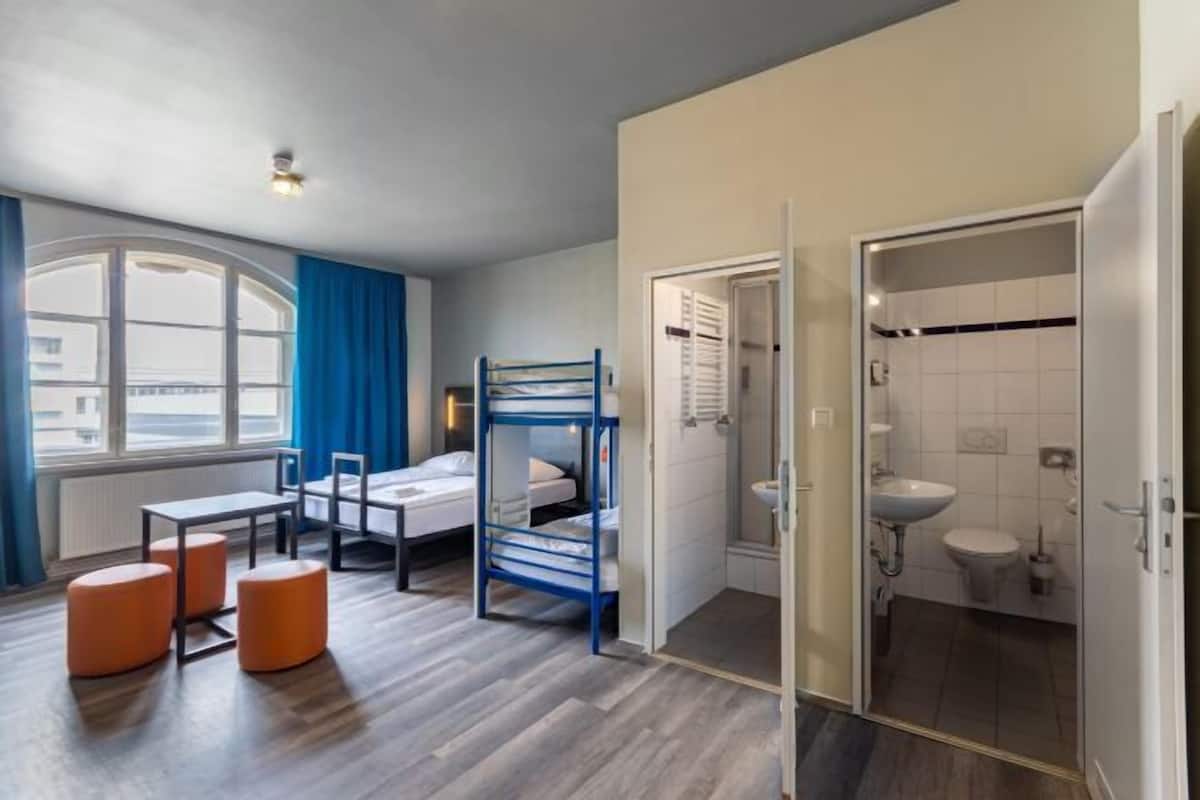 In-room safe, desk, iron/ironing board, free WiFi