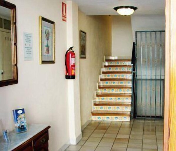 Unclassified image, 1 of 35, button - Hostal Cristina (Denia)