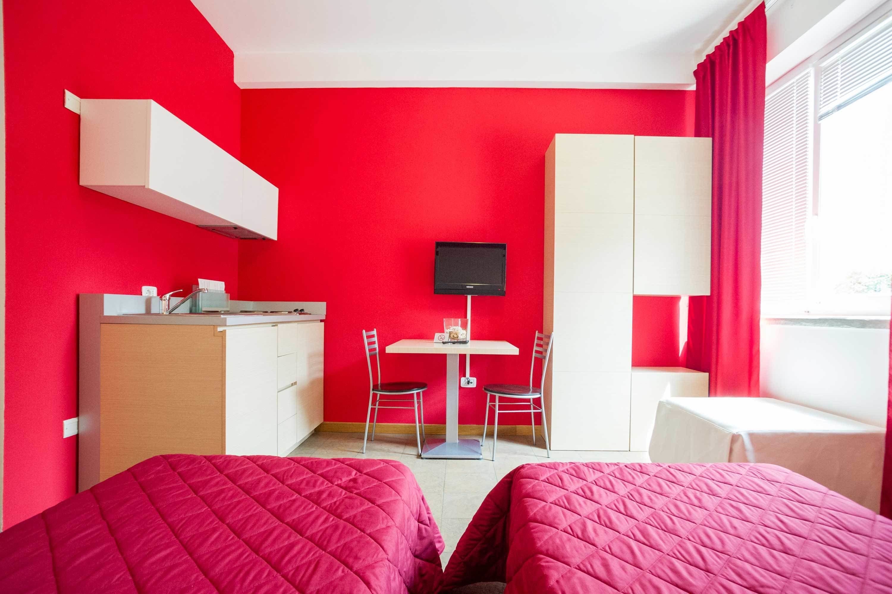 twin room | in-room safe, desk, blackout curtains, free wifi