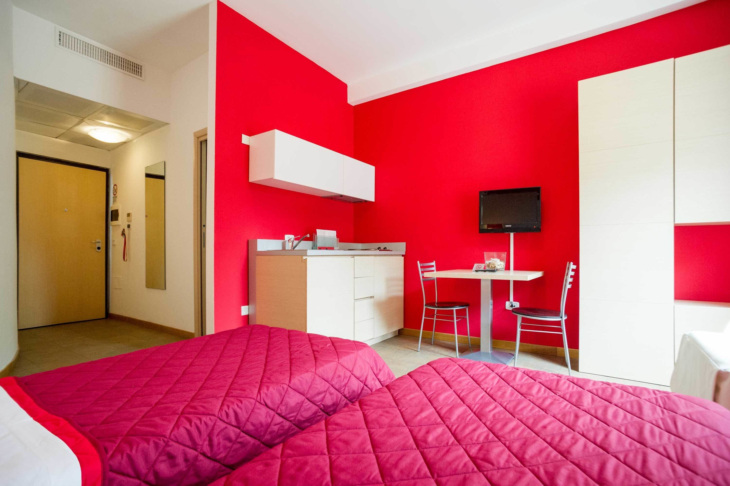 twin room | in-room safe, desk, blackout curtains, free wifi