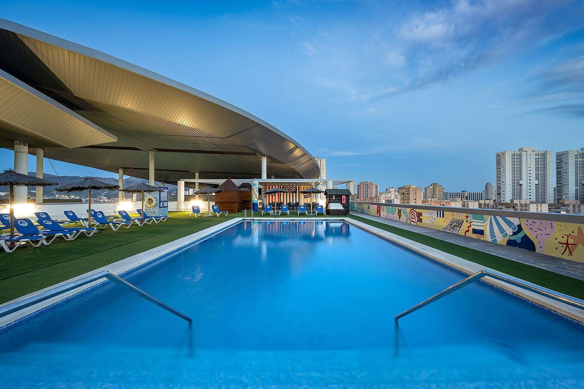 Outdoor pool, sun loungers