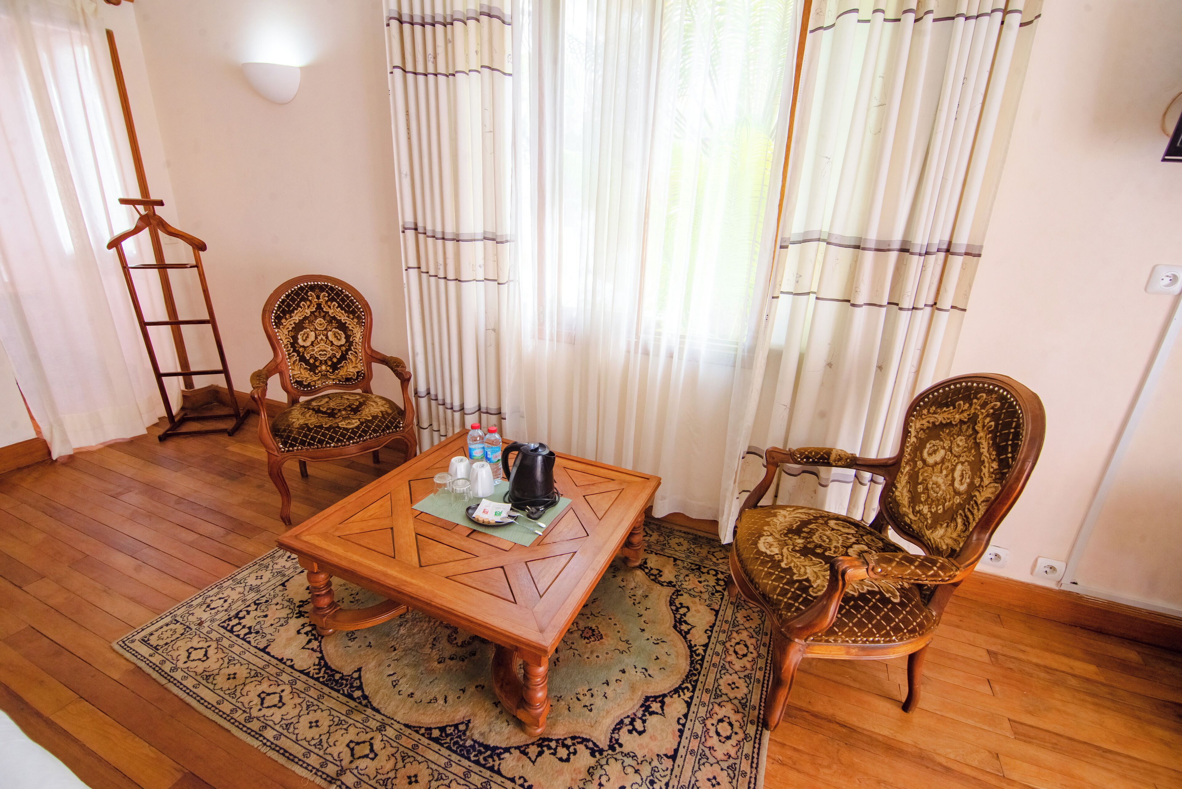 Phòng đôi Superior | Khu phòng khách | TV, banh bàn, bàn bóng bàn 