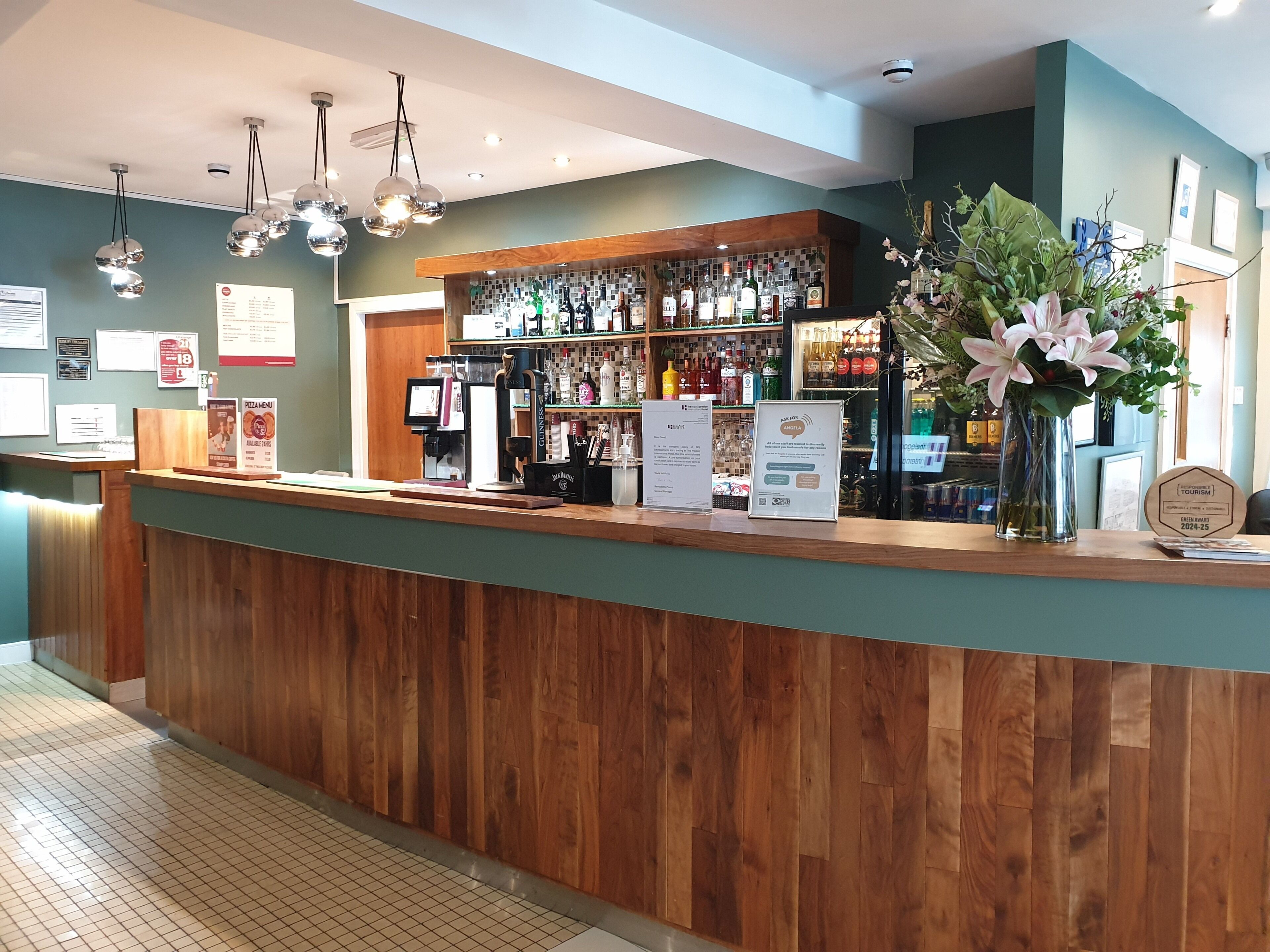 Bar (en el alojamiento)