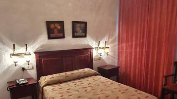 Coffres-forts dans les chambres, bureau, rideaux occultants